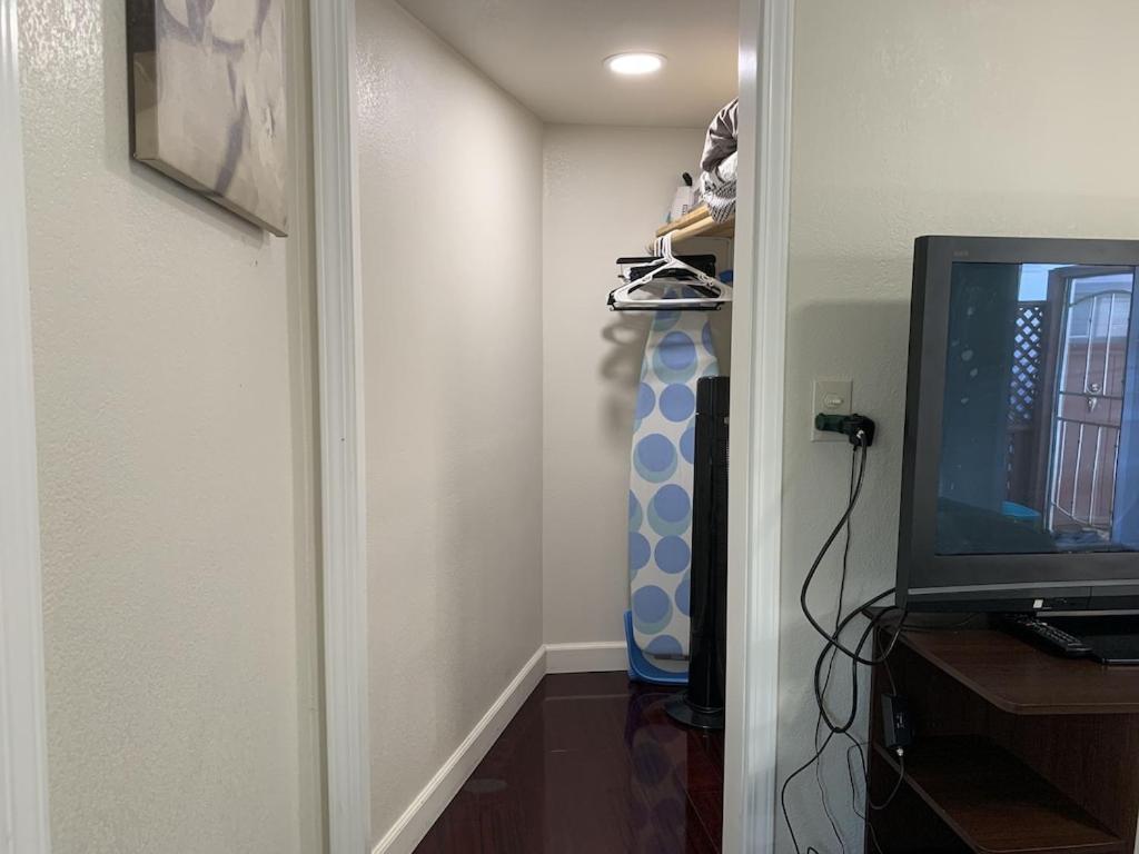 Sfo New Comfortable Studio ซานบรูโน ภายนอก รูปภาพ
